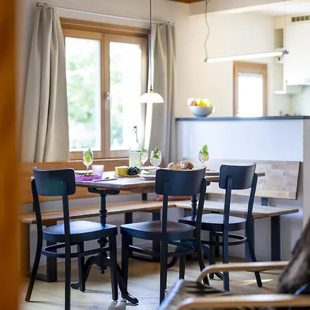 Chasa Arquint * 散特