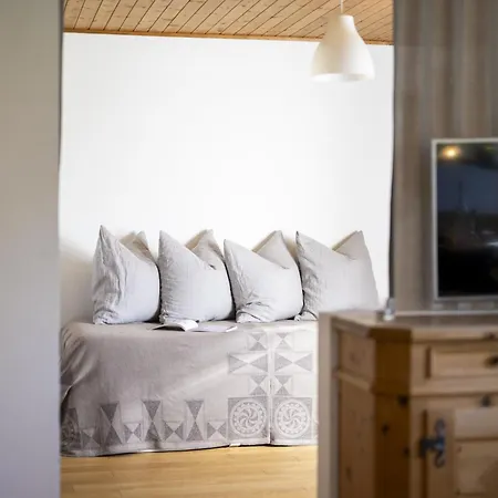 Chasa Arquint 公寓 散特