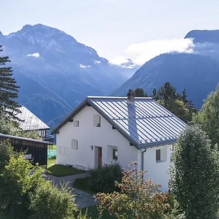 Chasa Arquint Апартаменты Зент