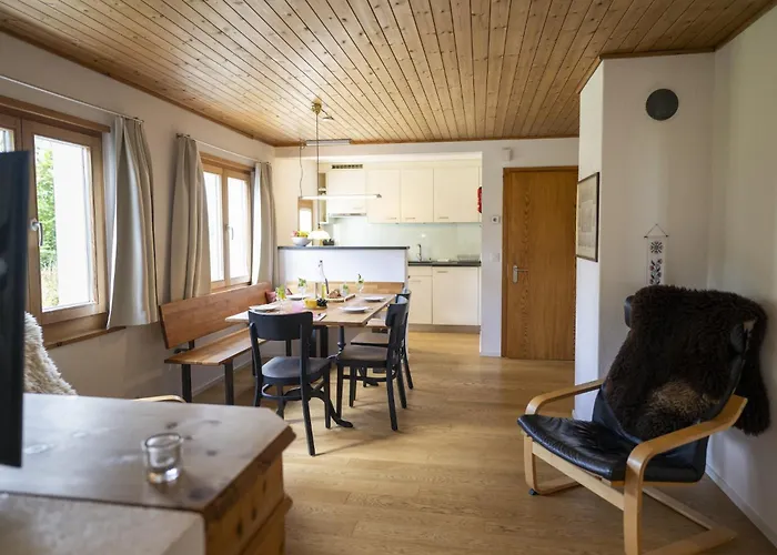 Chasa Arquint Апартаменты Зент