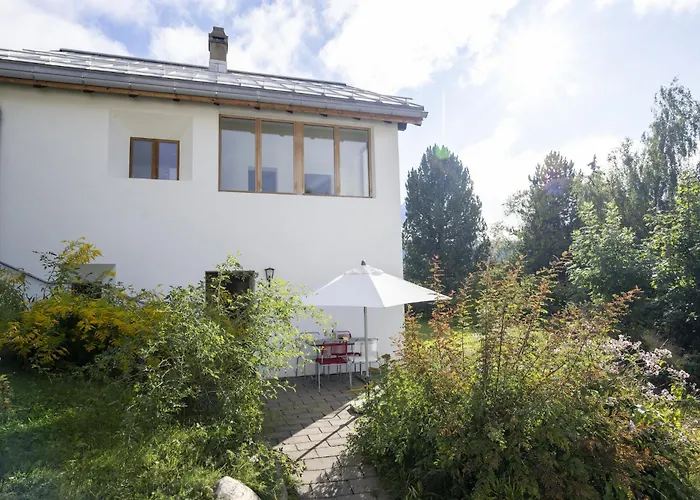 Апартаменты Chasa Arquint