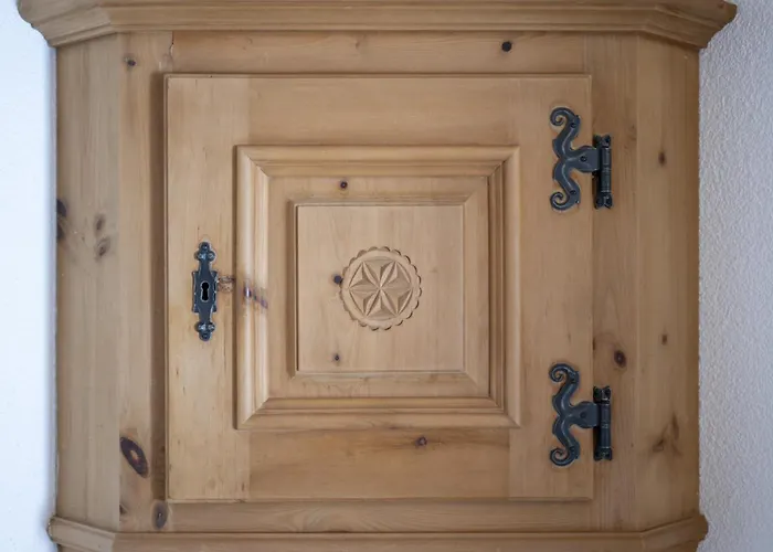 Апартаменты Chasa Arquint Зент