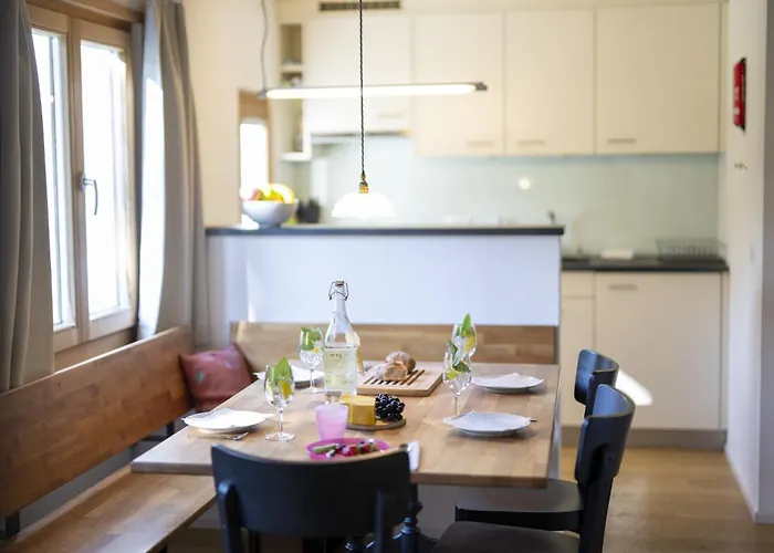 Апартаменты Chasa Arquint Зент