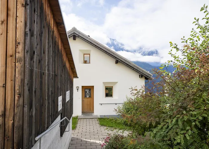 Chasa Arquint Апартаменты *