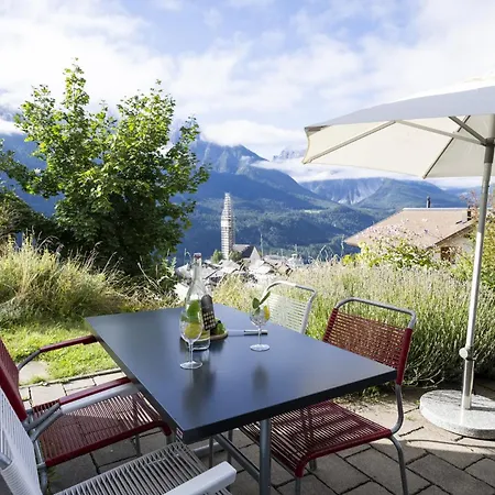 Chasa Arquint * سنت