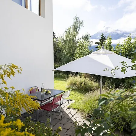 Chasa Arquint شقة