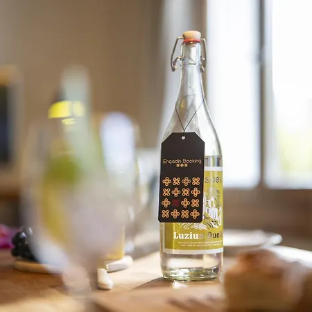 Chasa Arquint سنت