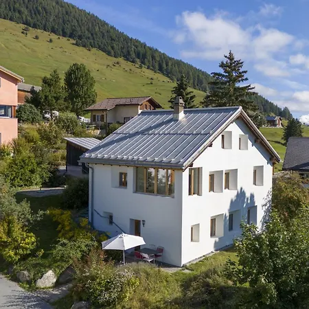 شقة Chasa Arquint